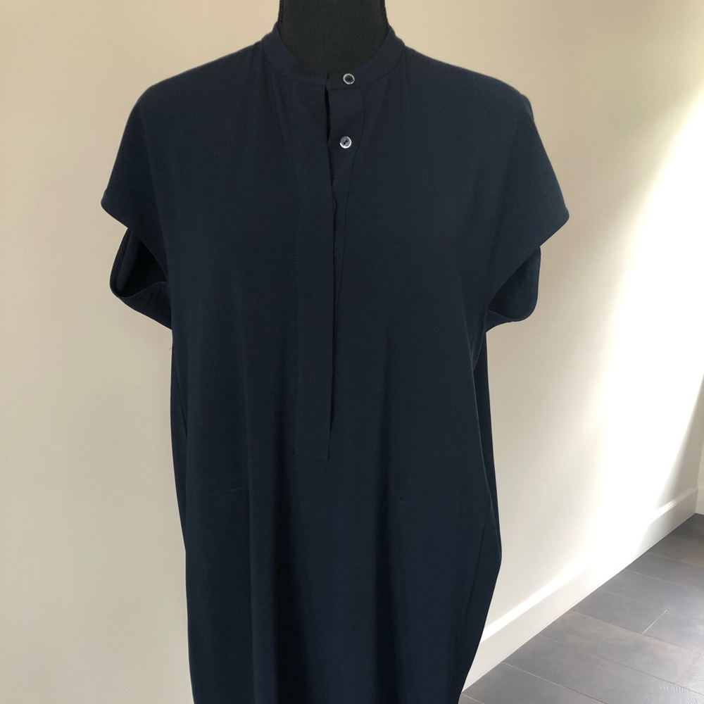 Vince navy short sleeved silk shift dress